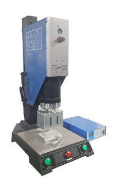 2600W 15KHZ Normative Plastic Welding Machine MP - 1526B/1518/1530/1532